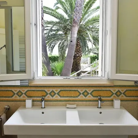 Casa de Férias Sirgole Rosa With Pool, Galatina *